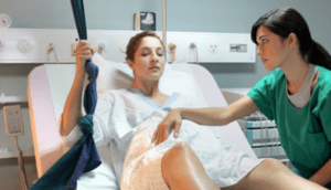 role de la sage femme pendant l'accouchement