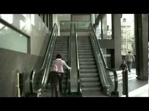 Vidéo: Les enfants font ce qu&rsquo;ils voient