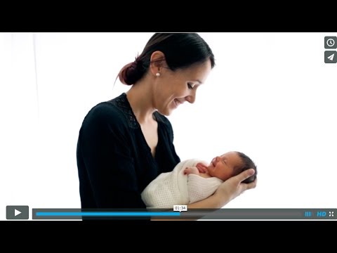 Séance photo avec un nouveau-né